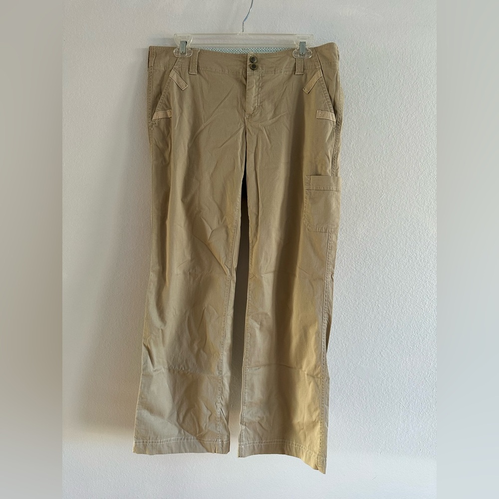 ATHLETA Cargo Pants Low Rise Embroidered Beige Women’s Size 8T
